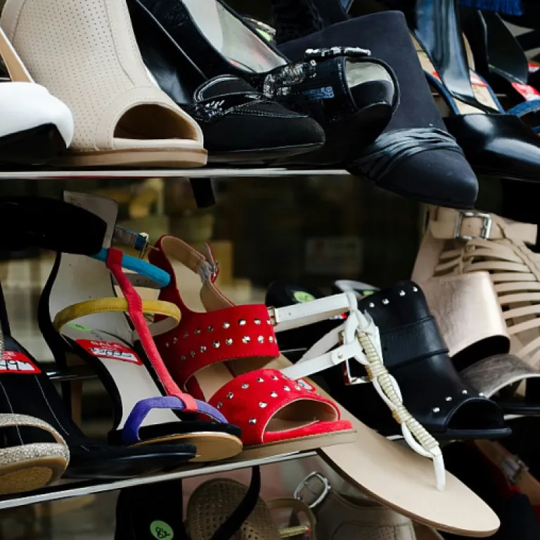 Osez les chaussures femme originales et colorées pour affirmer votre style